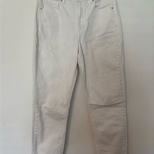 American Eagle Stretch White Mom Jeans